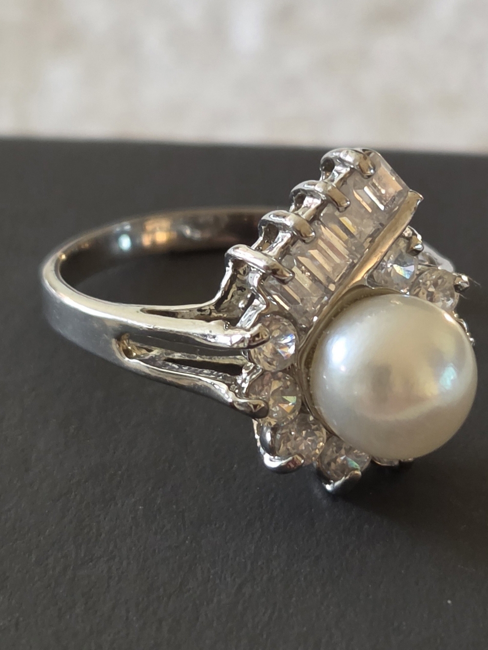 Vintage Genuine Pearl Ballerina Cocktail Ring Bypass Silvertone CZ Accent 7 - Picture 3 of 6